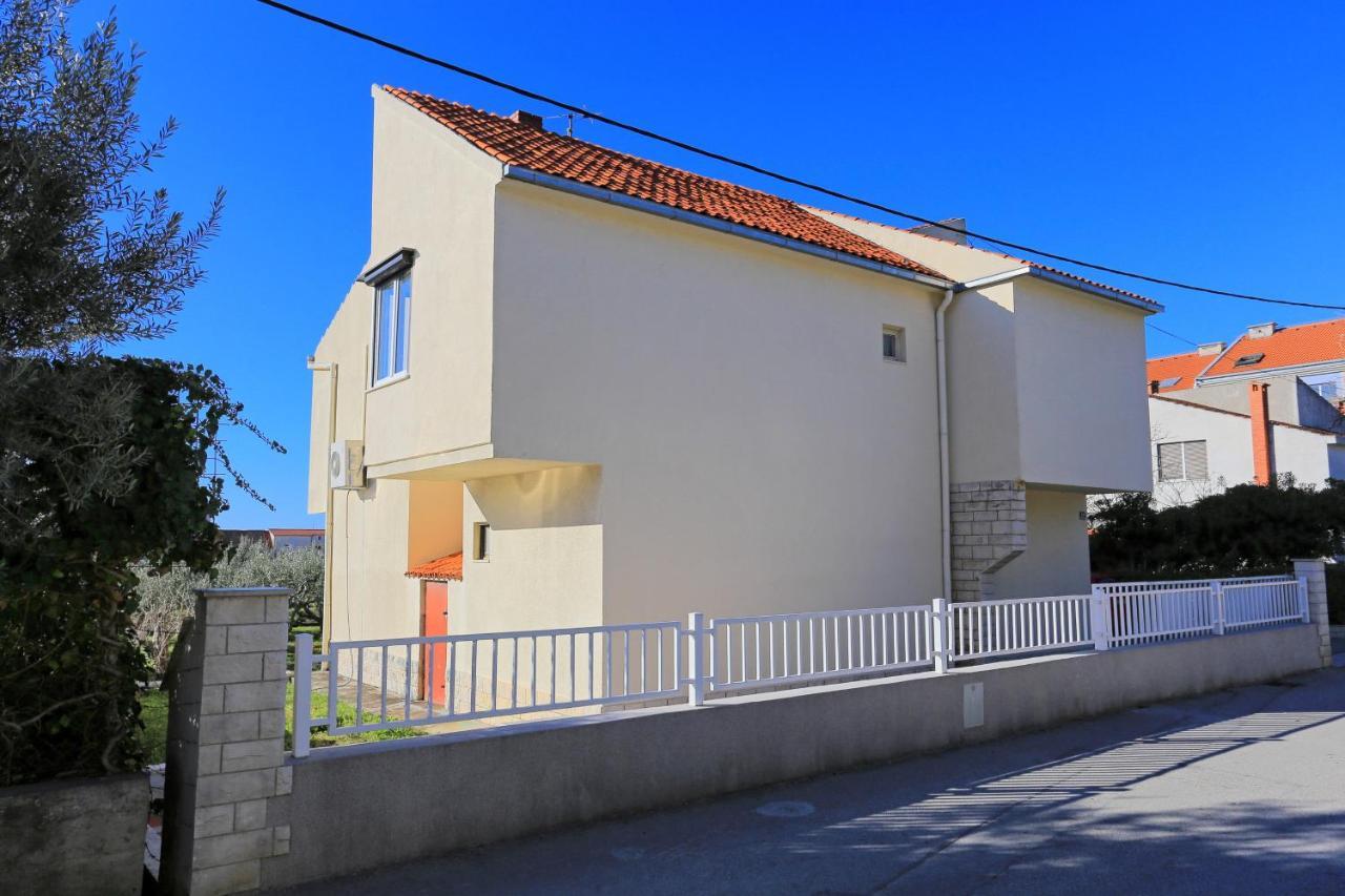 Apartments With A Parking Space Kastel Gomilica, Kastela - 19248 المظهر الخارجي الصورة